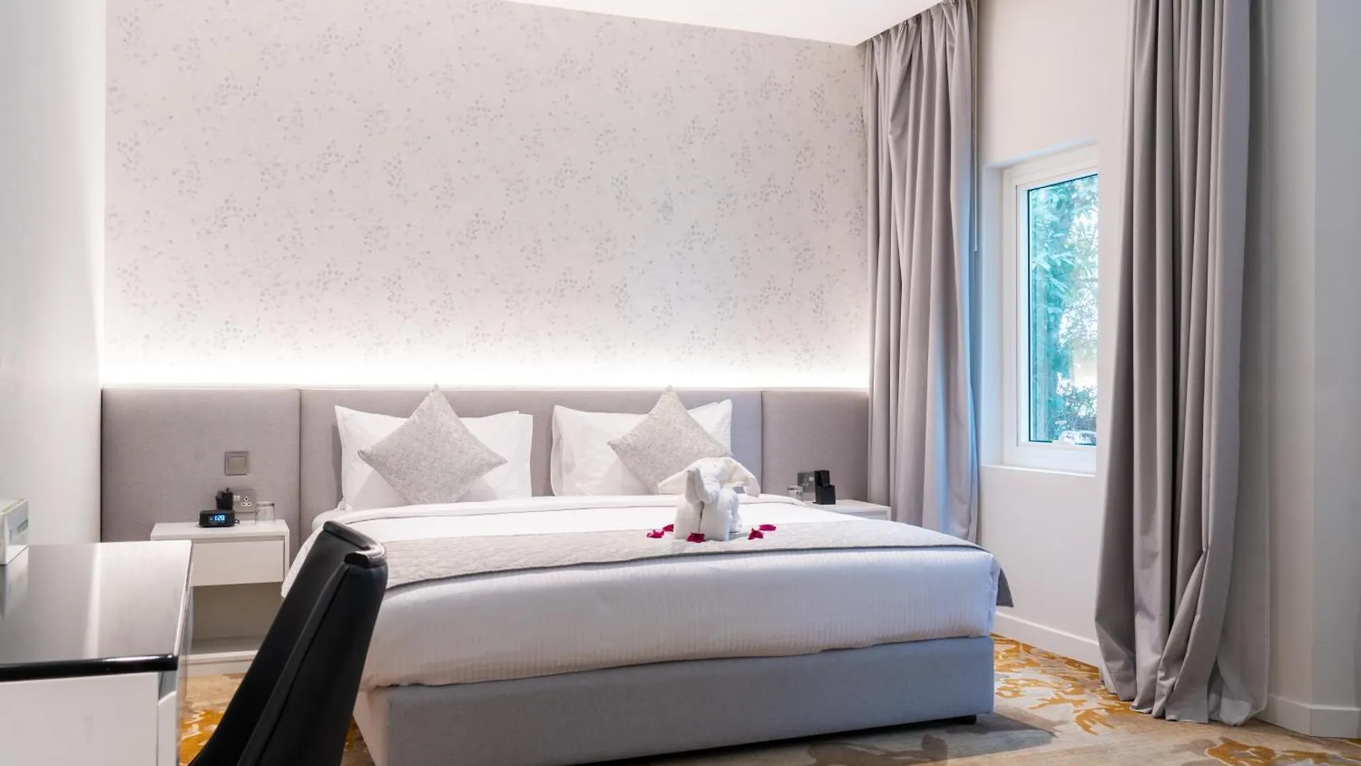 Estay Hotel